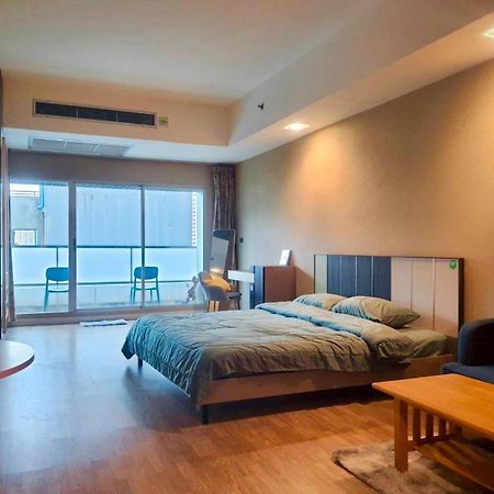 Baan Nonzee Condo Банкок Екстериор снимка