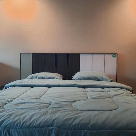 Baan Nonzee Condo Банкок Екстериор снимка